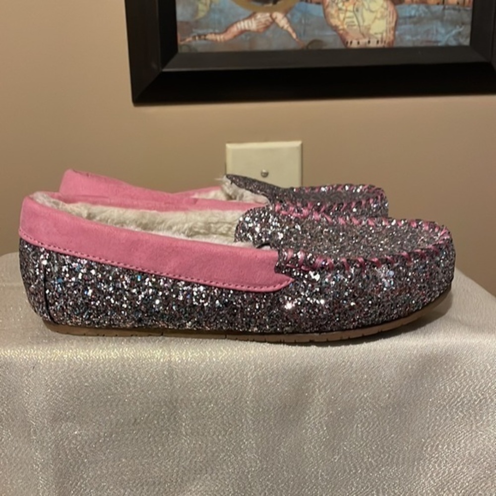 Land’s End Slippers, big kids size 4